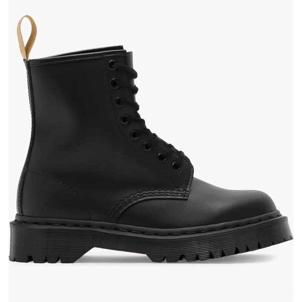 Dr Martens unisex Black Lace-Up Combat Boots